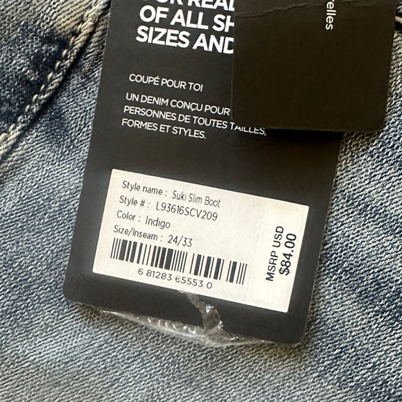 Classic Blue Women's Jeans - Picture 3 of 4